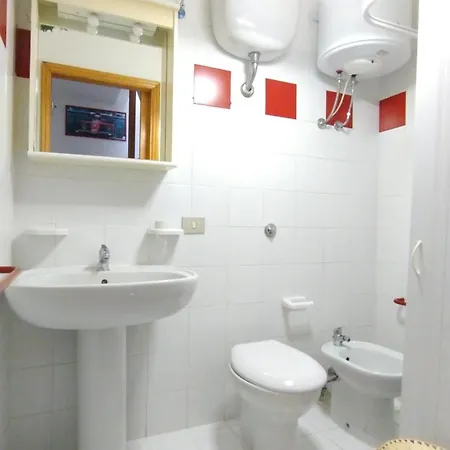 Basic Seafront Apt-short Walk To Sottotorre Calasetta