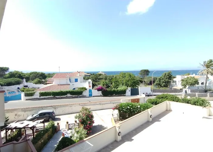 Seagle Apartment- A Stone's Throw From The Sea Apartment *
