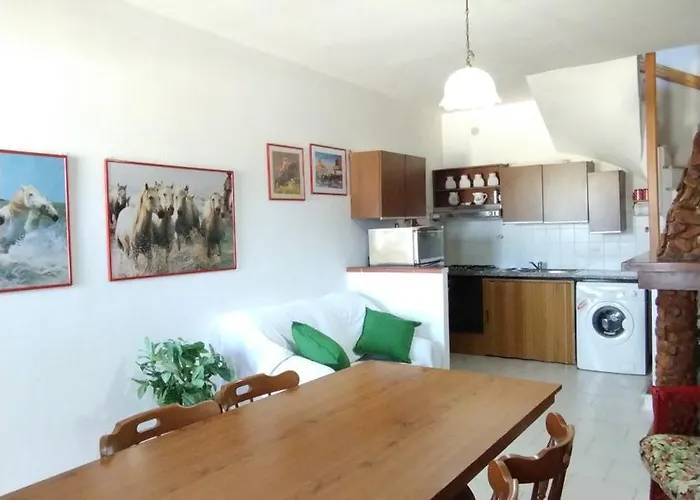 Apartment Seagle Apartment- A Stone's Throw From The Sea